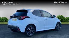 Toyota Yaris 1.5 Hybrid Design 5dr CVT Hybrid Hatchback